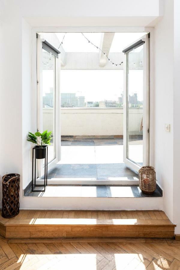 Qult - Up In The Sky Apartment บูคาเรสต์ ภายนอก รูปภาพ
