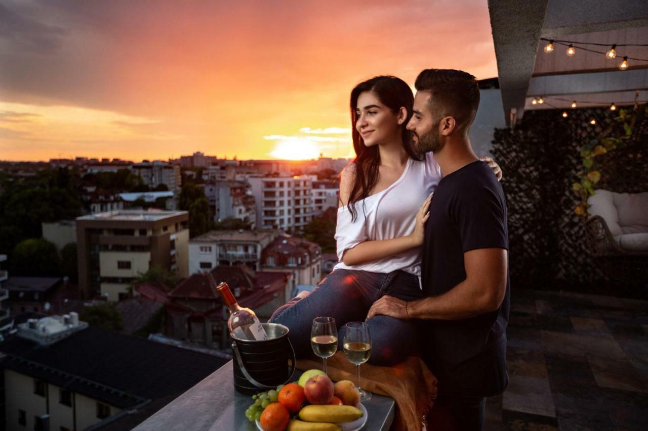 Qult - Up In The Sky Apartment บูคาเรสต์ ภายนอก รูปภาพ